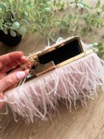 tsantaki clutch poupoula paidika koritsi noeleia 3