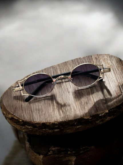 Polygonal sunglasses