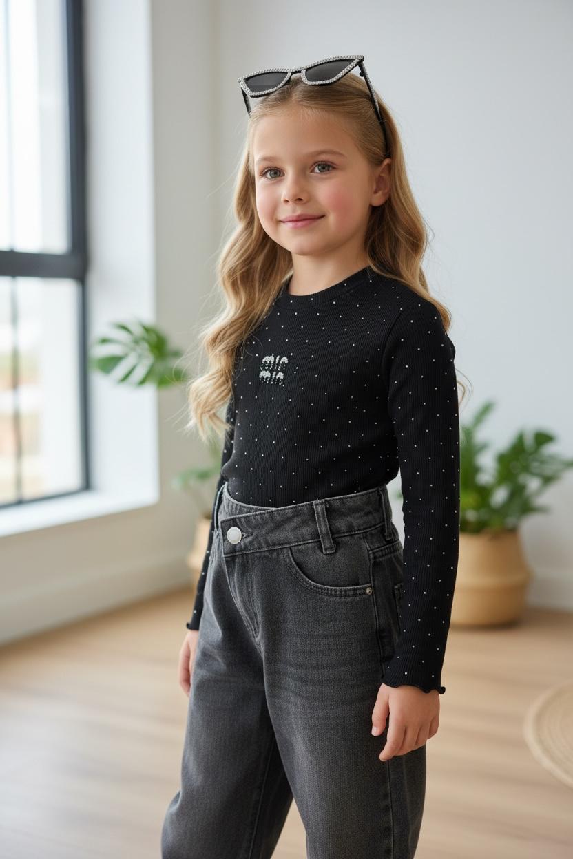 WhatsApp Image 2026-02-18 at 15.12.24 (2) Sparkle Black Muse Top - - Παιδική ριπ ελαστική μπλούζα με στρας – Εφαρμοστή μπλούζα με λάμψη - Image 1