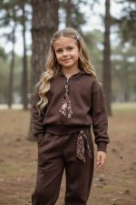 Mocha Scarf Set -  Παιδικό Καφέ Σετ Φόρμας Mocha με Μαντηλάκι & Λευκή Μακρυμάνικη Μπλούζα - Image 3